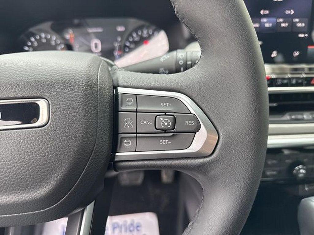 used 2025 Jeep Compass car, priced at $28,990