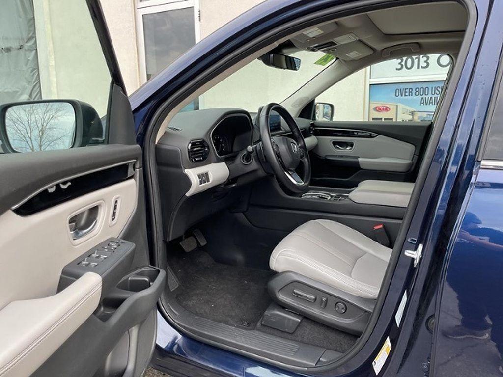 used 2023 Honda Pilot car, priced at $35,970