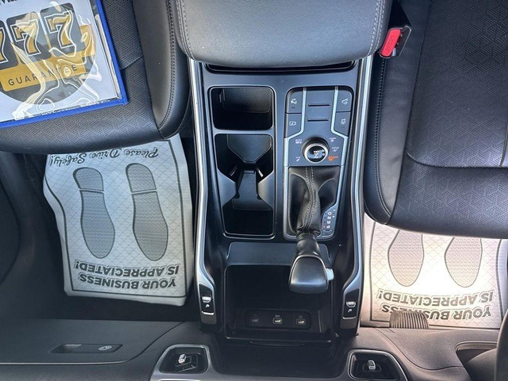 used 2021 Kia Sorento car, priced at $24,990