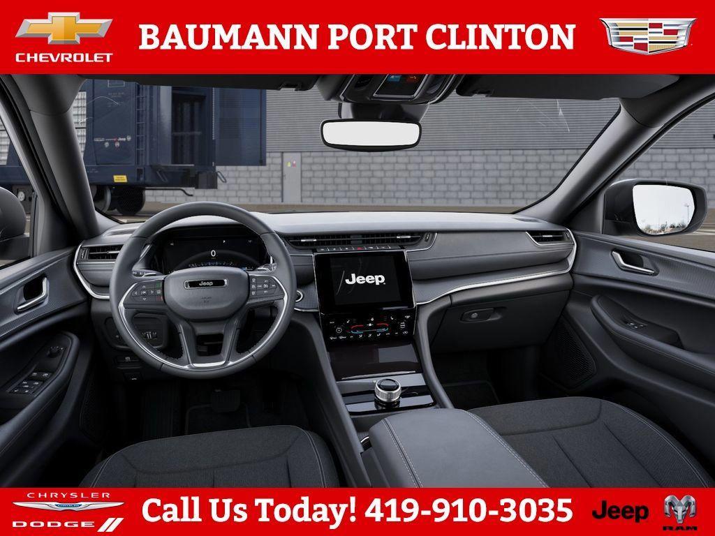 new 2026 Jeep Grand Cherokee car, priced at $44,400