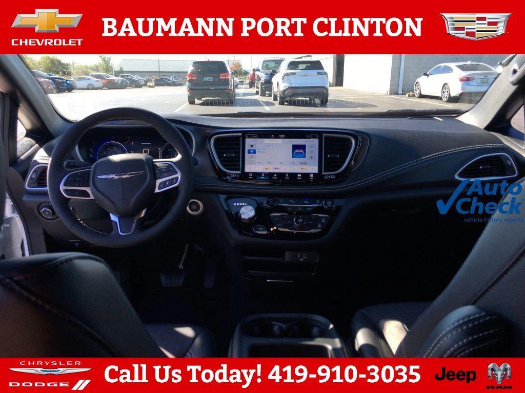 new 2026 Chrysler Pacifica car, priced at $44,635