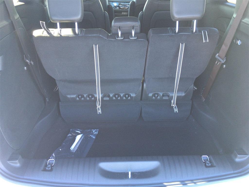 new 2026 Chrysler Pacifica car, priced at $44,635