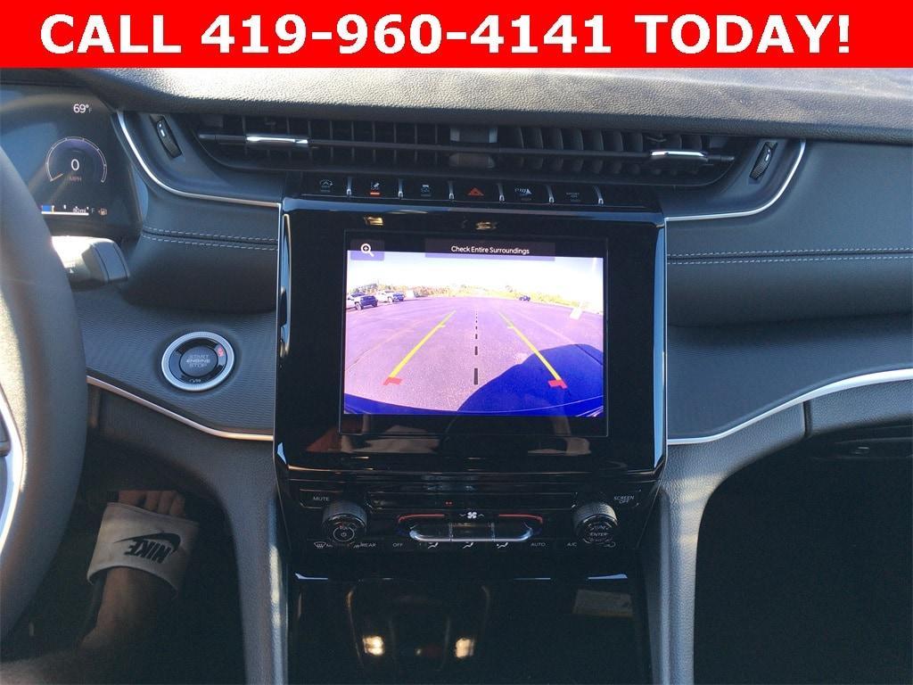 new 2025 Jeep Grand Cherokee car, priced at $41,120