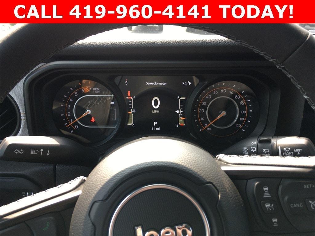 new 2025 Jeep Wrangler car, priced at $49,120