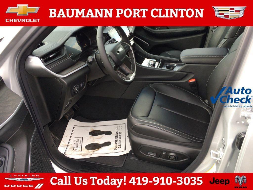 new 2026 Jeep Grand Cherokee car, priced at $49,075