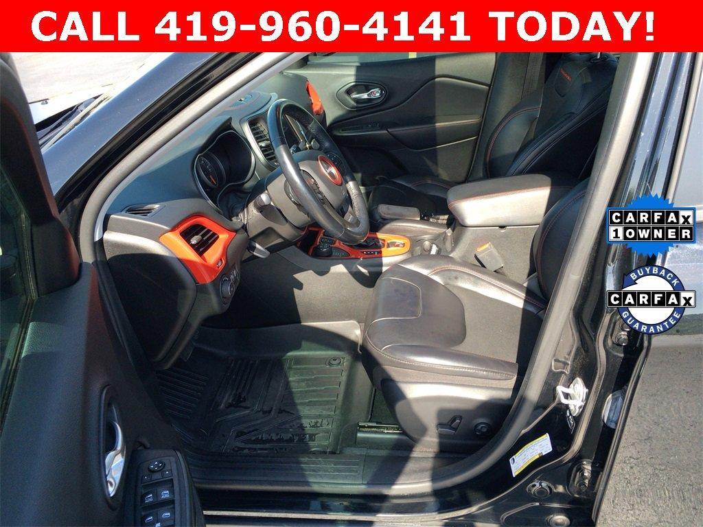 used 2021 Jeep Cherokee car, priced at $19,990