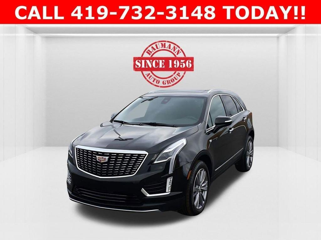 used 2025 Cadillac XT5 car, priced at $42,759