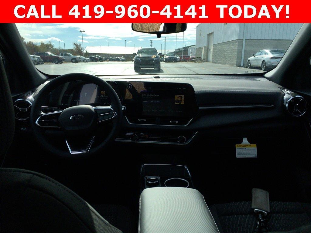 new 2026 Chevrolet Equinox car, priced at $32,300