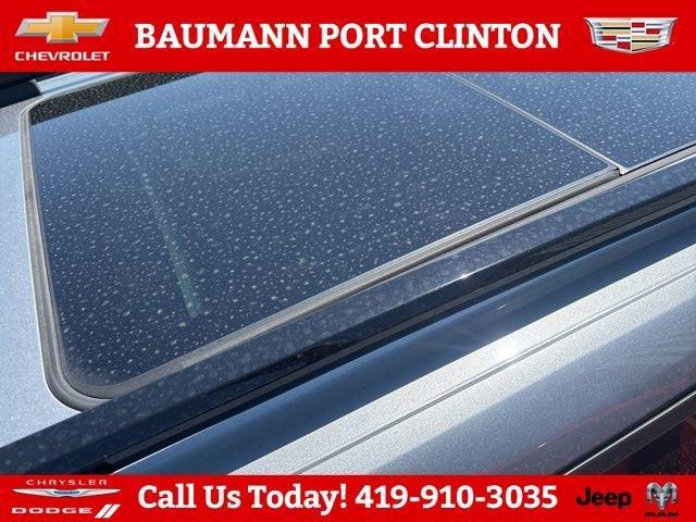 used 2025 Chevrolet Equinox car, priced at $34,970