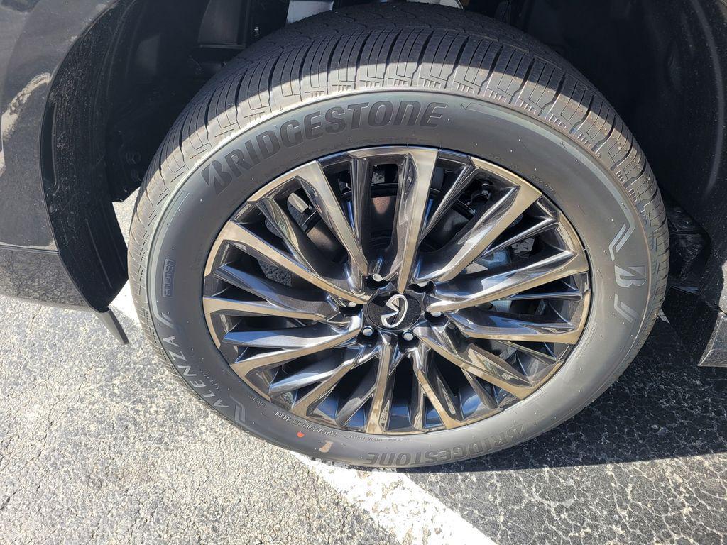 new 2026 INFINITI QX80 car, priced at $116,405