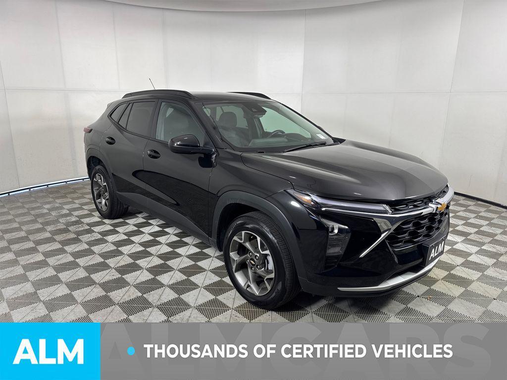 used 2025 Chevrolet Trax car, priced at $19,220