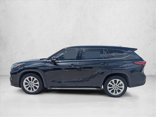 used 2022 Toyota Highlander car, priced at $36,220
