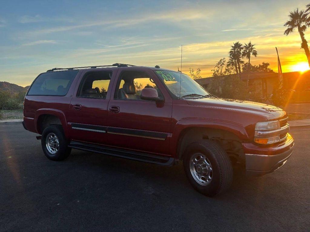 used 2004 Chevrolet Suburban car, priced at $9,500
