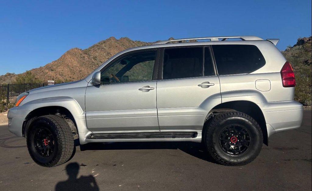 used 2006 Lexus GX 470 car, priced at $12,900