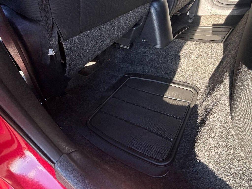 used 2016 Nissan Versa Note car, priced at $5,900