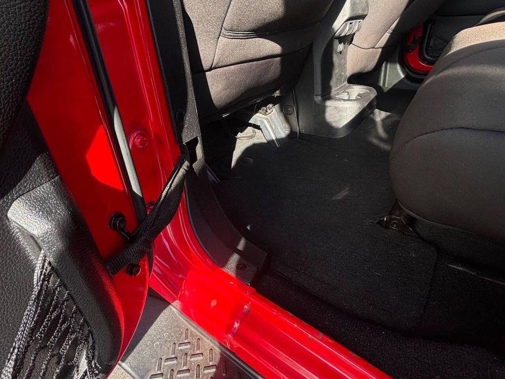 used 2015 Jeep Wrangler Unlimited car, priced at $16,800