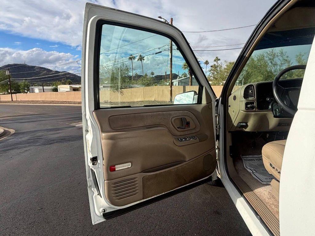 used 1996 Chevrolet Tahoe car, priced at $6,500
