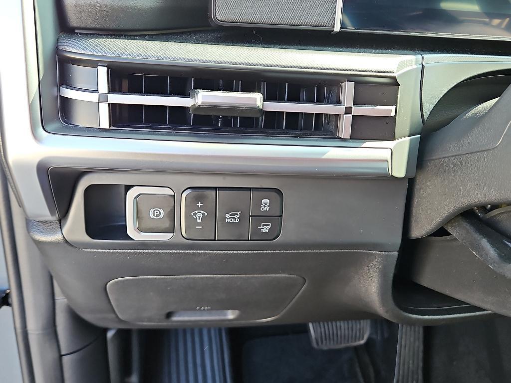 used 2024 Hyundai Santa Fe car, priced at $32,621