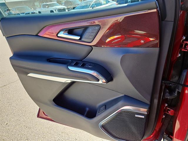 used 2024 Chevrolet Traverse car, priced at $53,485