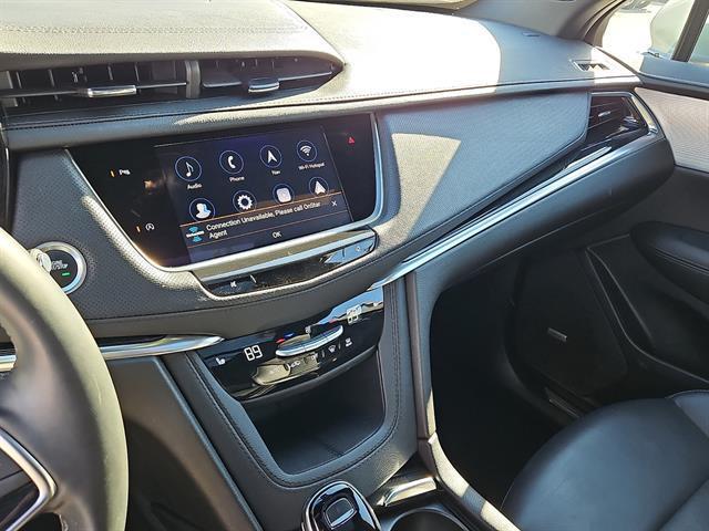 used 2025 Cadillac XT5 car, priced at $40,260