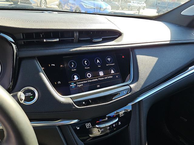 used 2025 Cadillac XT5 car, priced at $40,260