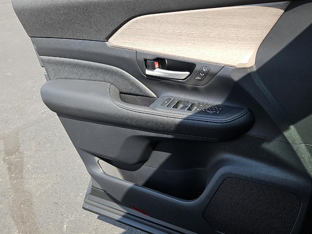 used 2026 Toyota Grand Highlander car, priced at $58,712
