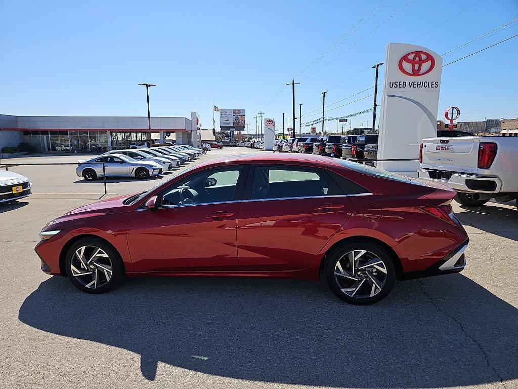 used 2025 Hyundai Elantra car, priced at $21,409