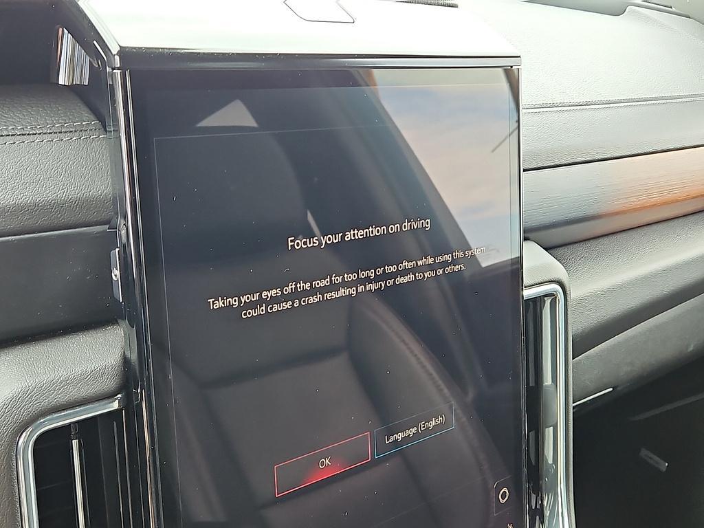 used 2025 GMC Yukon car, priced at $70,585