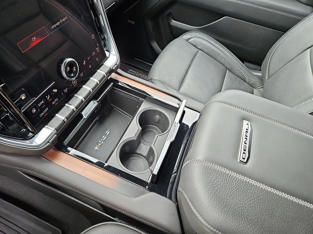 used 2025 GMC Yukon car, priced at $70,585