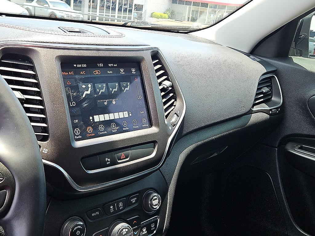 used 2020 Jeep Cherokee car, priced at $23,296