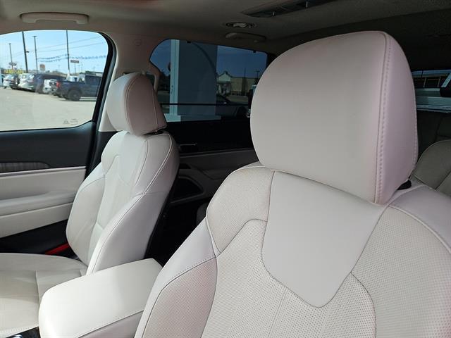 used 2024 Kia Telluride car, priced at $35,172