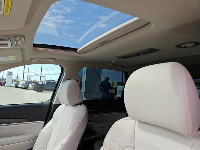 used 2024 Kia Telluride car, priced at $35,172