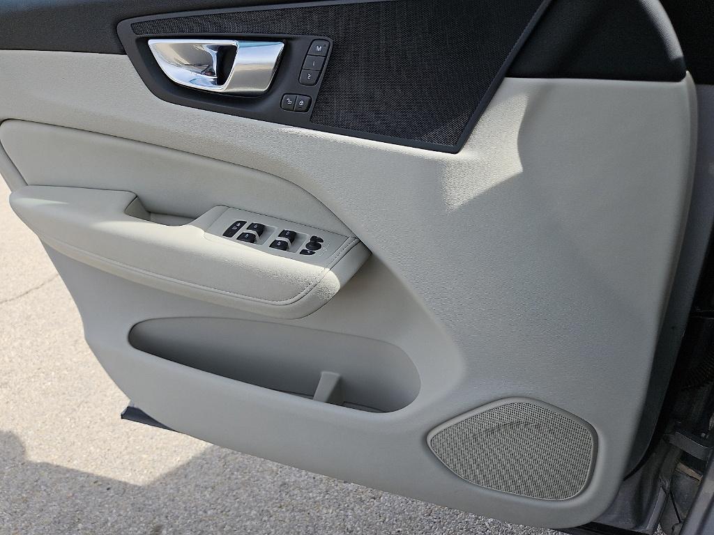 used 2023 Volvo XC60 car, priced at $35,630