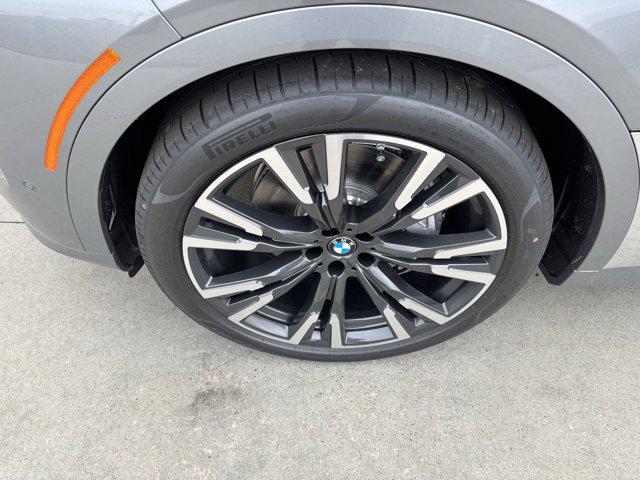 new 2026 BMW X7 car, priced at $98,660