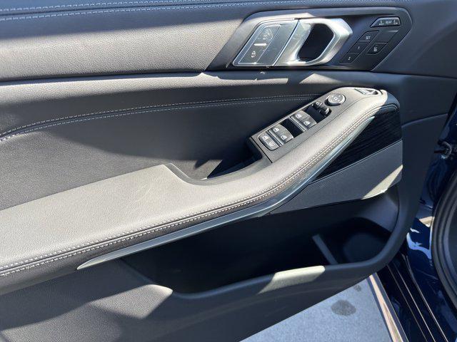 new 2026 BMW X7 car, priced at $100,760