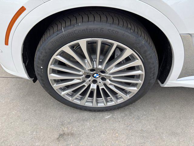 new 2026 BMW X7 car, priced at $94,000