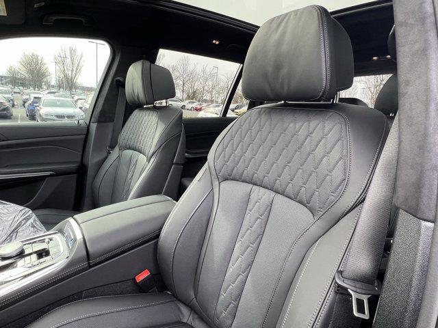 new 2026 BMW X7 car, priced at $122,950