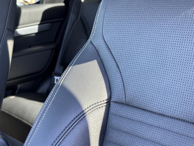 used 2025 Land Rover Discovery car, priced at $55,534