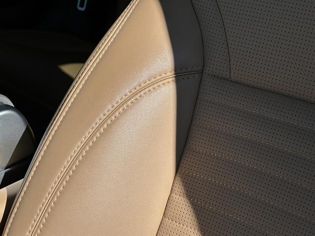 used 2024 Land Rover Discovery car, priced at $55,955