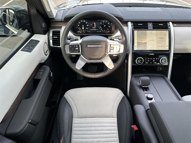new 2026 Land Rover Discovery car, priced at $72,016