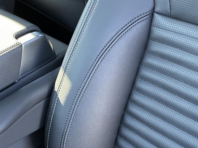 used 2025 Land Rover Discovery car, priced at $58,985