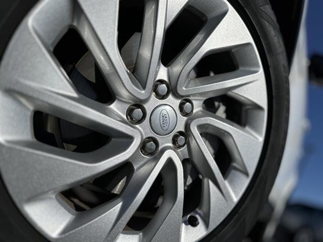 used 2025 Land Rover Discovery car, priced at $58,985