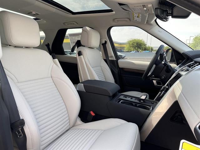 new 2025 Land Rover Discovery car, priced at $82,078