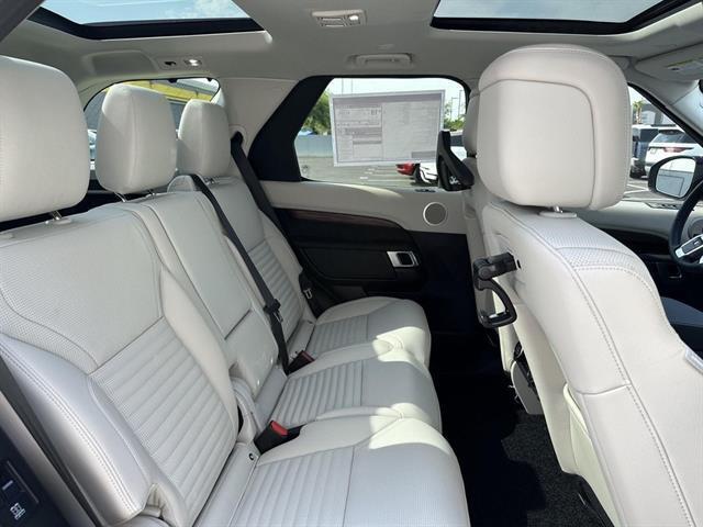 new 2025 Land Rover Discovery car, priced at $82,078