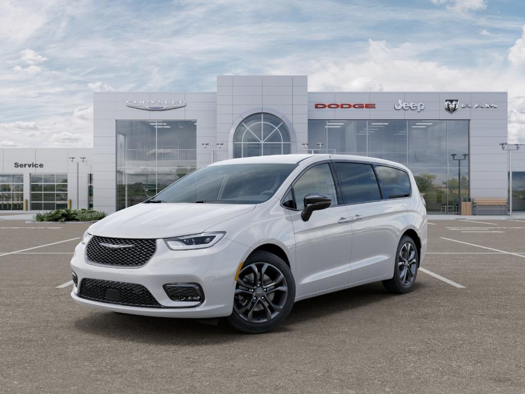 new 2026 Chrysler Pacifica car, priced at $43,785