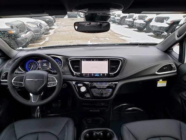 new 2026 Chrysler Pacifica car, priced at $43,785