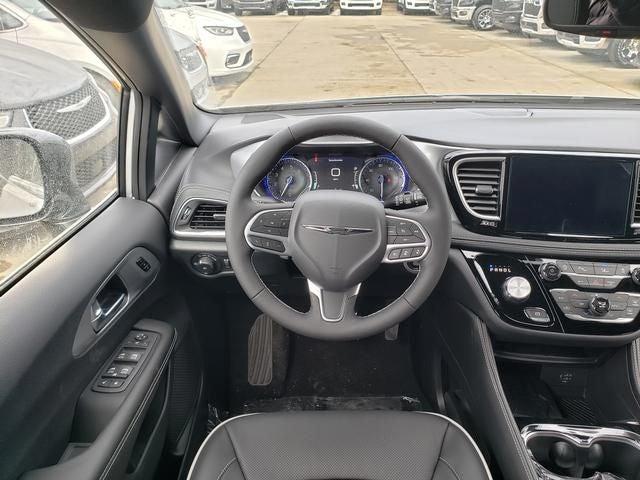 new 2026 Chrysler Pacifica car, priced at $46,519