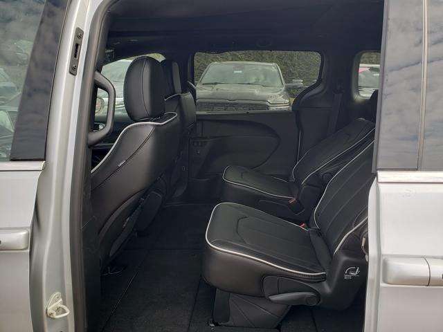 new 2026 Chrysler Pacifica car, priced at $46,519