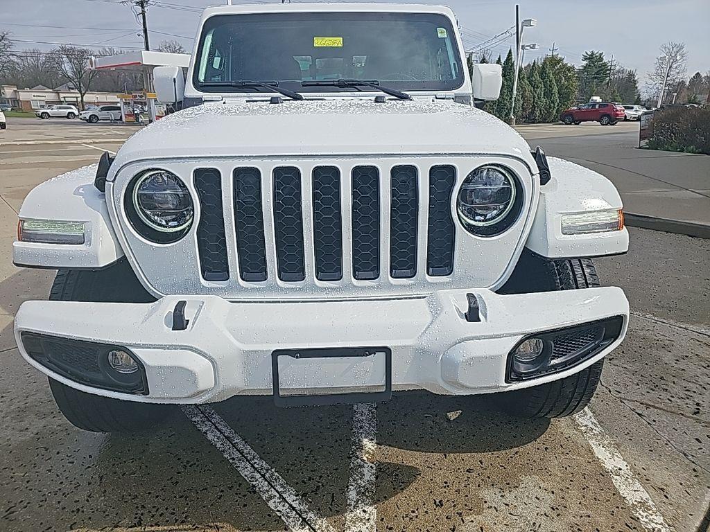 used 2022 Jeep Gladiator car, priced at $35,481