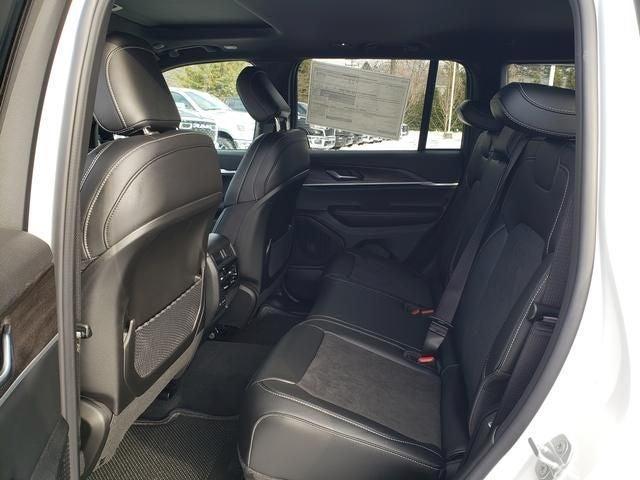 new 2026 Jeep Grand Cherokee car, priced at $43,183